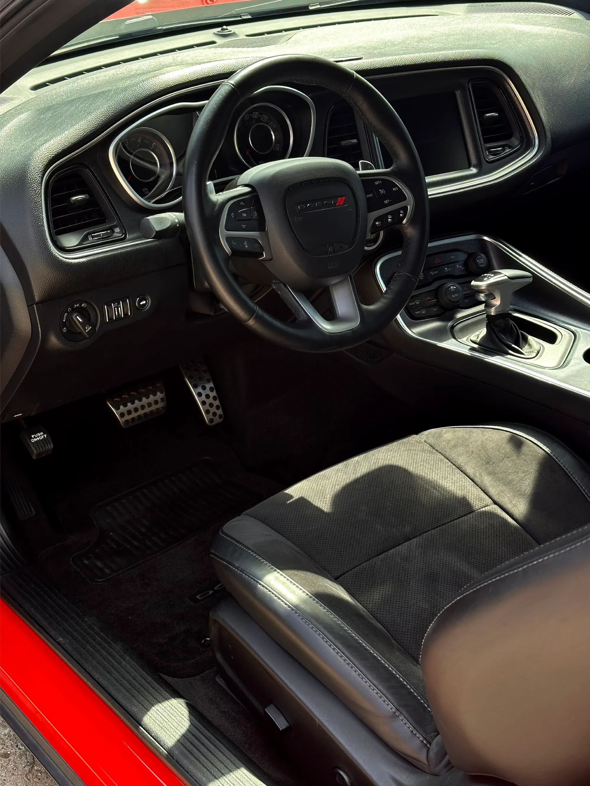 Dodge Challenger — zdjęcie 3
