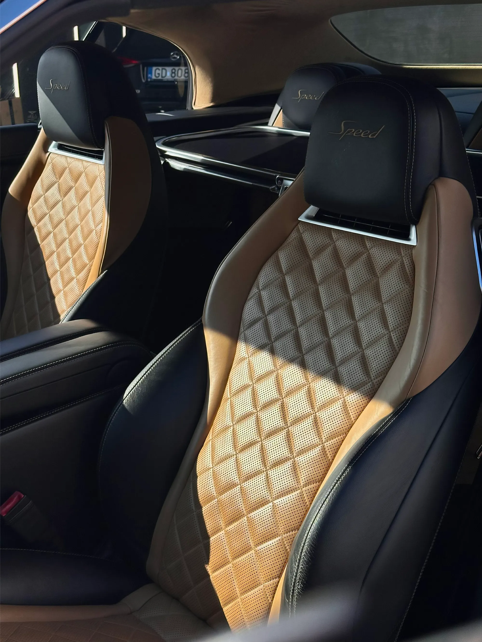 Bentley Continental — zdjęcie 6