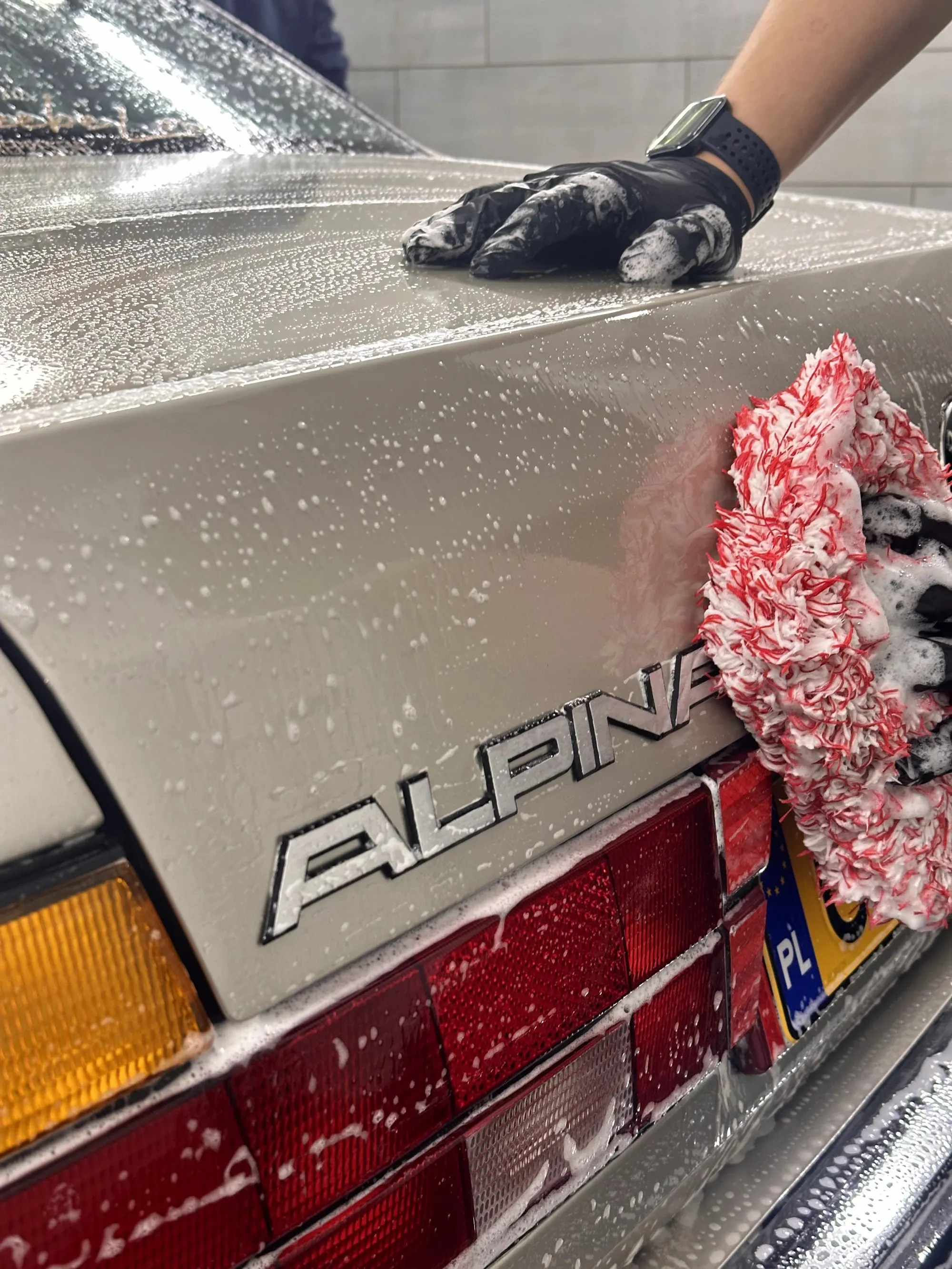 BMW E32 Alpina — zdjęcie 2